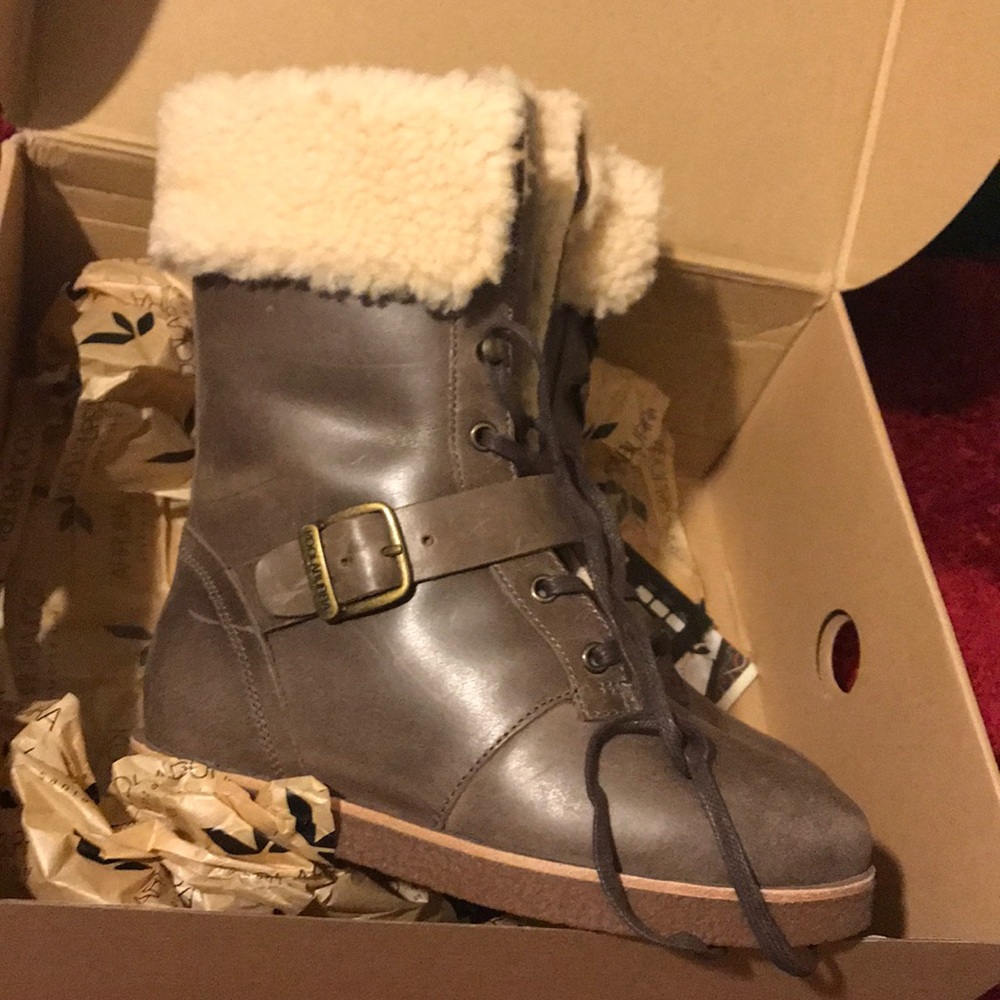 Koolaburra boots - Picture 3 of 9